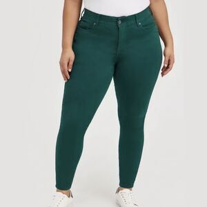 Torrid Green Bombshell Skinny Jeans Women's Size 24R